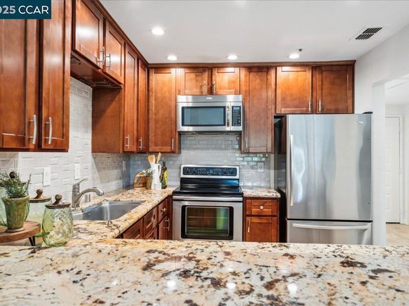 1733 S Villa Way, Walnut Creek CA 94595