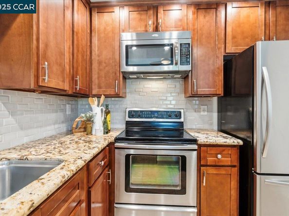 1733 S Villa Way, Walnut Creek CA 94595