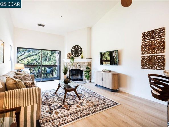 1733 S Villa Way, Walnut Creek CA 94595