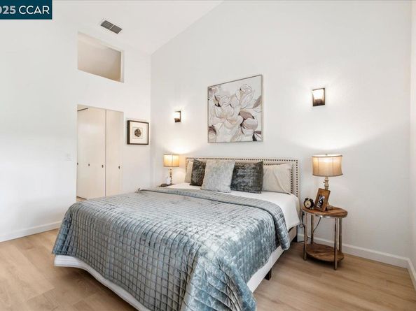 1733 S Villa Way, Walnut Creek CA 94595