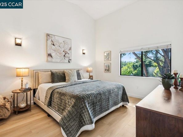 1733 S Villa Way, Walnut Creek CA 94595