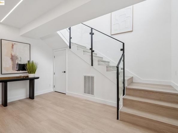 1207 Cedar St, Berkeley CA 94702