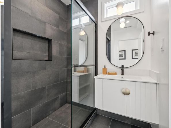 1207 Cedar St, Berkeley CA 94702