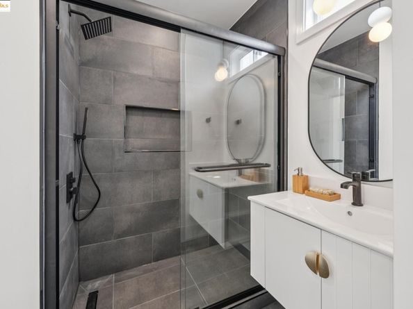 1207 Cedar St, Berkeley CA 94702