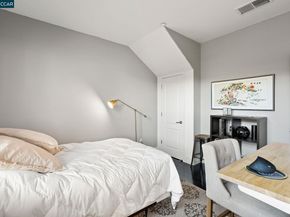 6071 Old Quarry, Oakland CA 94605