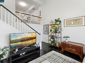 6071 Old Quarry, Oakland CA 94605