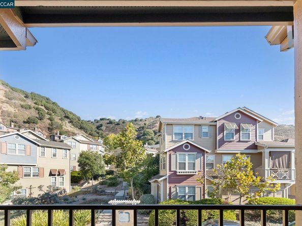 6071 Old Quarry, Oakland CA 94605