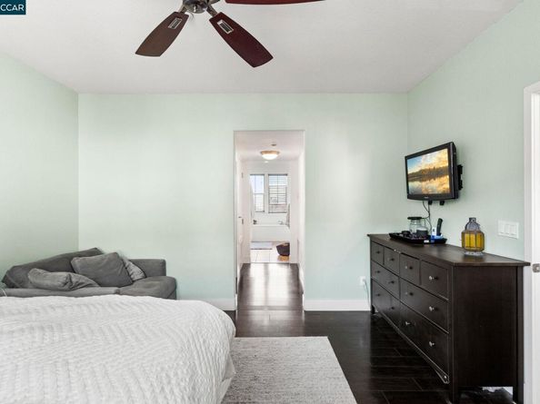 6071 Old Quarry, Oakland CA 94605