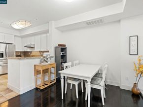 6071 Old Quarry, Oakland CA 94605