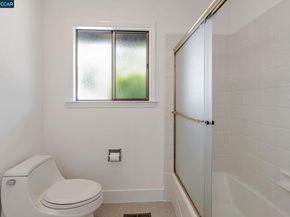 1960 Joseph Dr, Moraga CA 94556