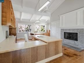 1960 Joseph Dr, Moraga CA 94556
