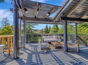 1960 Joseph Dr, Moraga CA 94556