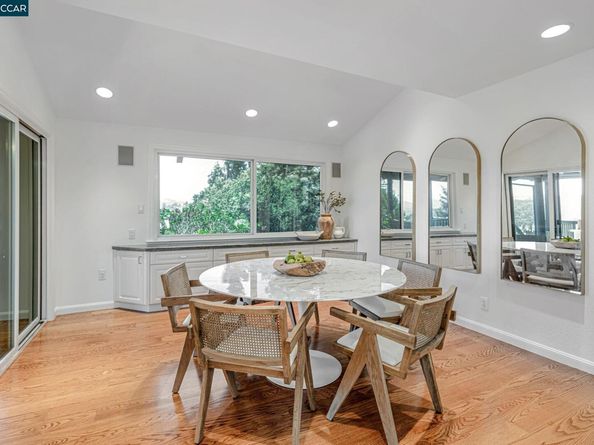 1960 Joseph Dr, Moraga CA 94556