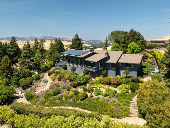 1960 Joseph Dr, Moraga CA 94556