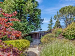 1960 Joseph Dr, Moraga CA 94556