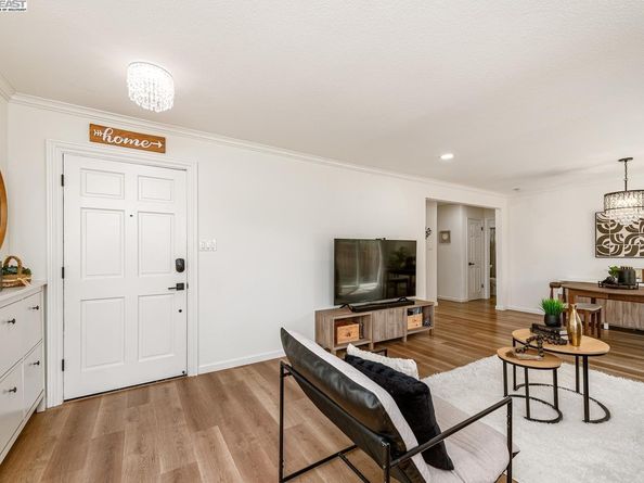 5508 Connecticut Dr, Concord CA 94521