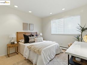 2601 College Ave 203, Berkeley CA 94704