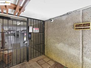 2601 College Ave 203, Berkeley CA 94704