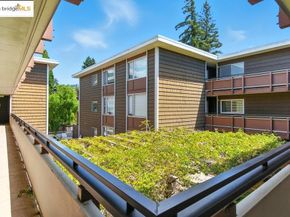 2601 College Ave 203, Berkeley CA 94704