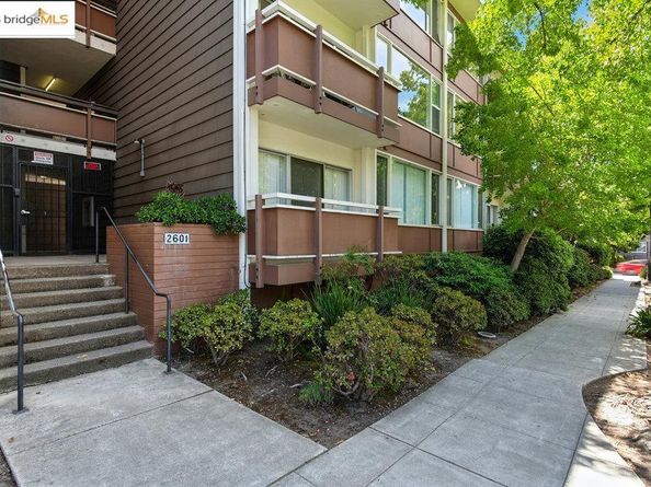 2601 College Ave 203, Berkeley CA 94704