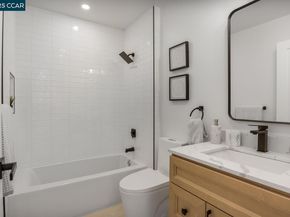2155 Rosedale Ave, Oakland CA 94601
