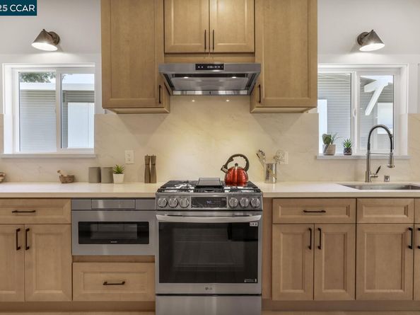 2155 Rosedale Ave, Oakland CA 94601