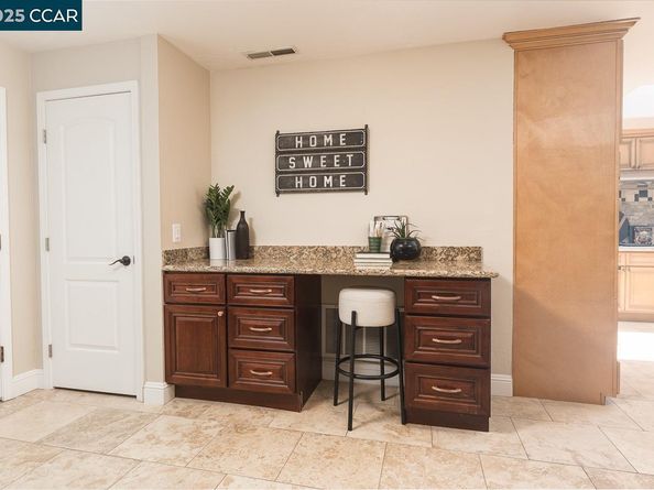 1736 Silverwood Dr, Martinez CA 94553