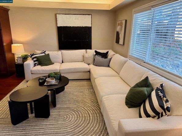1736 Silverwood Dr, Martinez CA 94553