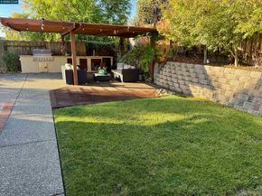 1736 Silverwood Dr, Martinez CA 94553