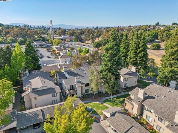 1006 Chelsea, Hercules CA 94547