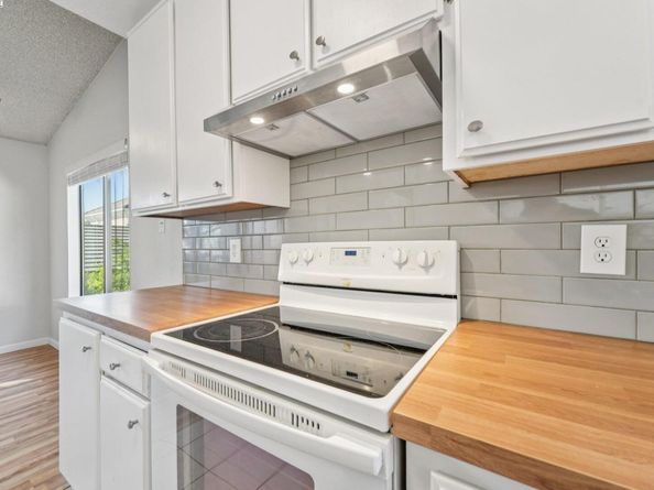 1006 Chelsea, Hercules CA 94547