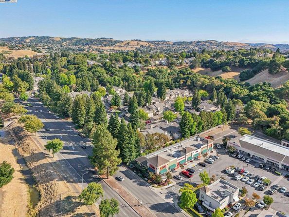 1006 Chelsea, Hercules CA 94547