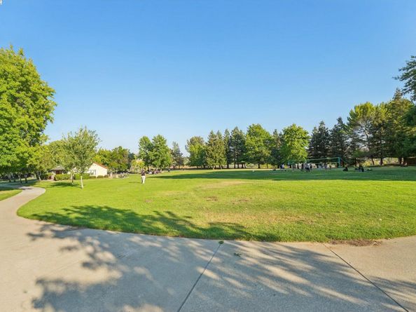 1006 Chelsea, Hercules CA 94547