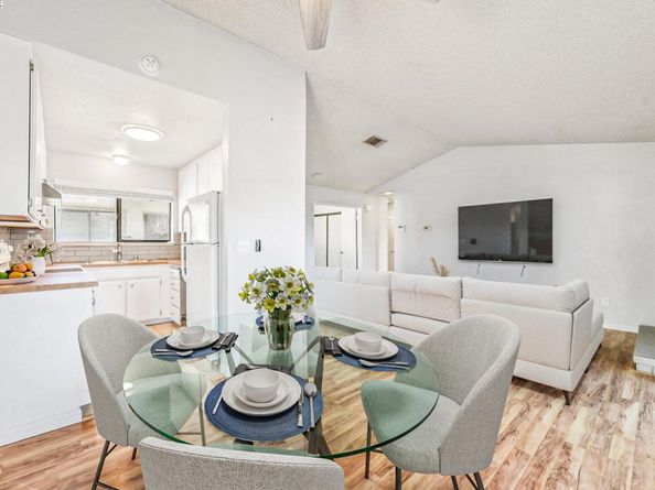1006 Chelsea, Hercules CA 94547