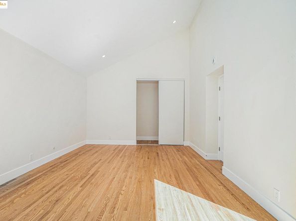 218 The Knoll, Orinda CA 94563