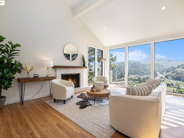 218 The Knoll, Orinda CA 94563