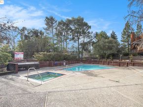 218 The Knoll, Orinda CA 94563