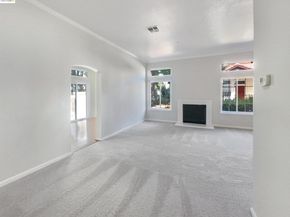 5740 Belleza Dr, Pleasanton CA 94588