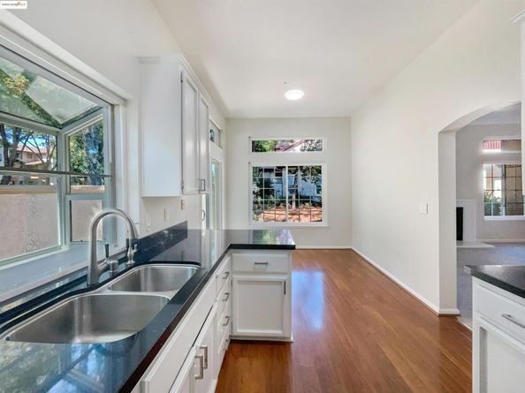5740 Belleza Dr, Pleasanton CA 94588