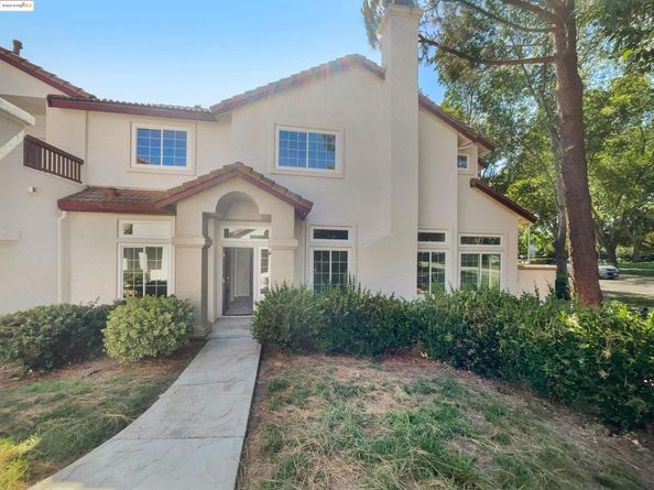 5740 Belleza Dr, Pleasanton CA 94588