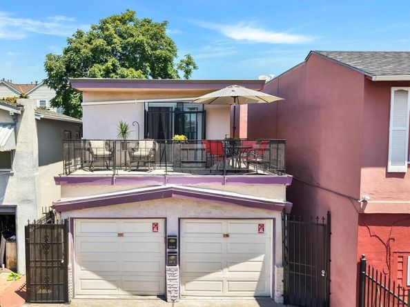 6610-6612 Bancroft Avenue, Oakland CA 94605