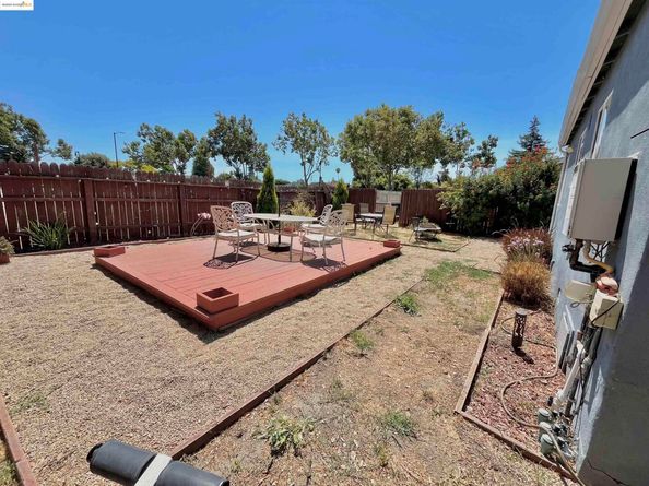 326 MacArthur Blvd, San Leandro CA 94577