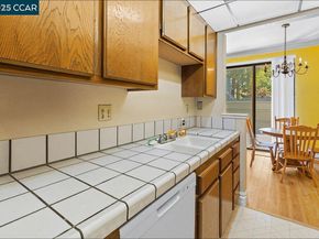 1063 Foxchase Dr, San Jose CA 95123