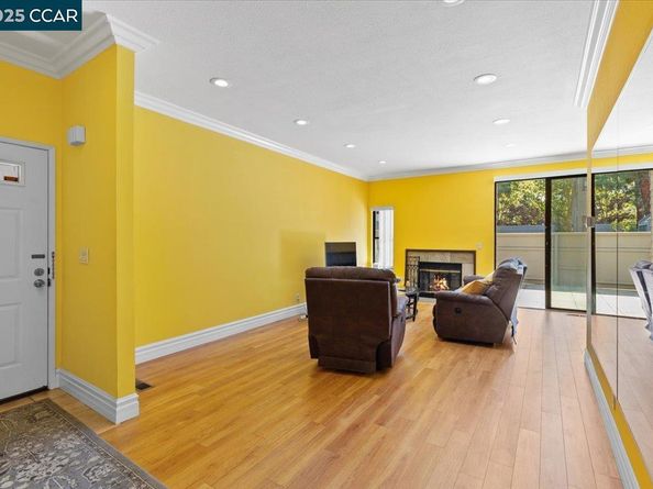 1063 Foxchase Dr, San Jose CA 95123