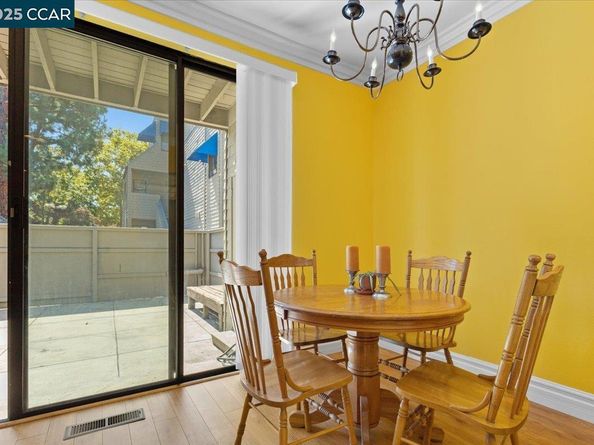 1063 Foxchase Dr, San Jose CA 95123