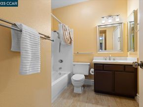 1063 Foxchase Dr, San Jose CA 95123