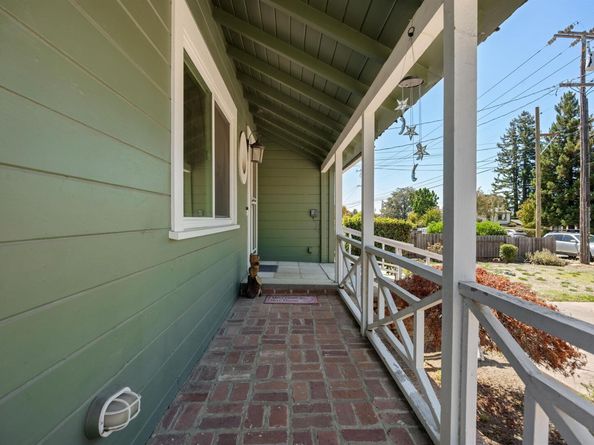 19828 Forest Ave, Castro Valley CA 94546