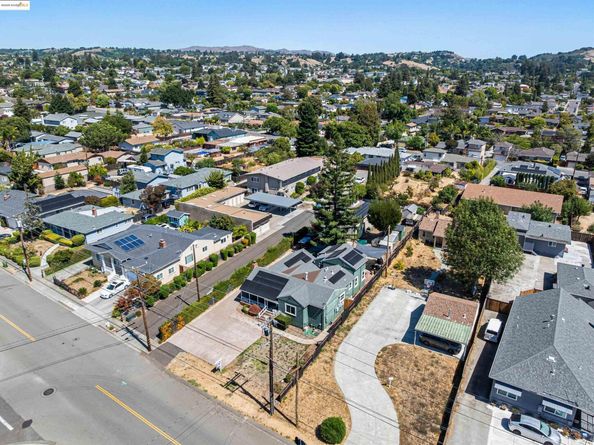 19828 Forest Ave, Castro Valley CA 94546