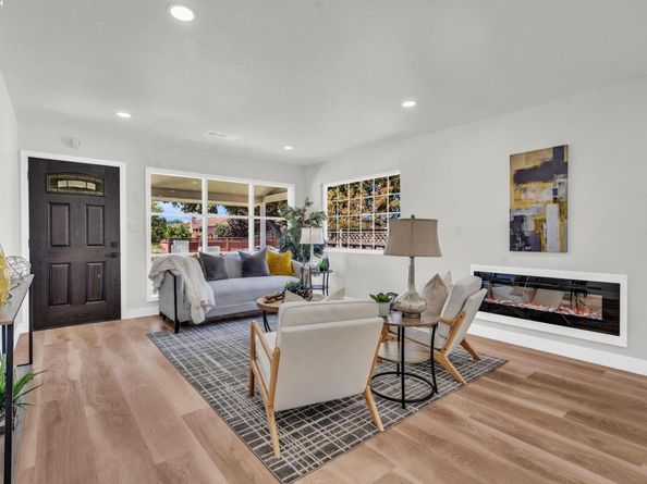 4708 Portola Dr, Fremont CA 94536