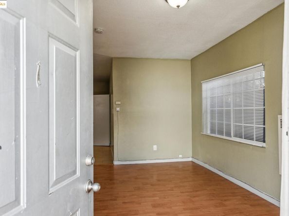 1820 International Blvd, Oakland CA 94606
